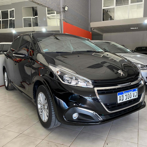 Peugeot 208 1.6 Allure 2018