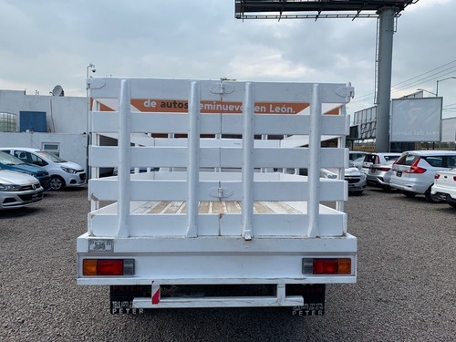 Imagen 6 de 11 de Nissan Np300 Estacas, Tm, Blanco 2020