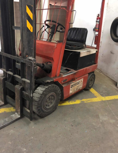 Imagen 7 de 25 de Autoelevador Toyota 2tn Electrico C/bateria Y Cargador Envio