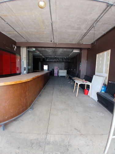 Arriendo Local Comercial 196m2 Placa Borgoño - Concón