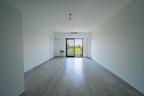 Departamento En Venta Ubicado En Rincón De Milberg, Tigre, G.b.a. Zona Norte
