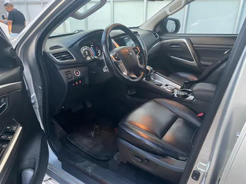 Mitsubishi Montero Diésel Único Dueño 2022 Como Nueva
