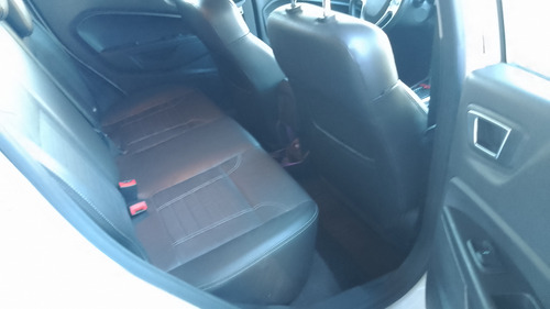 Ford Fiesta Kinetic 1.6 Titanium Powershift 120cv