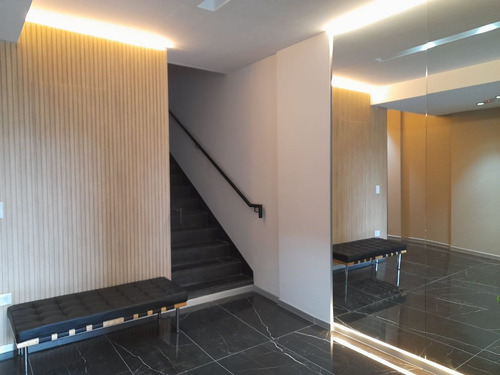 Alquiler Monoamb C/balcon A 50m Hospital Italiano