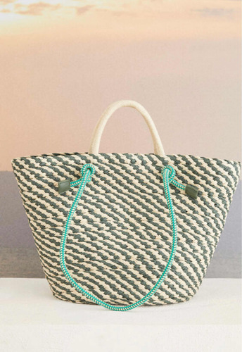 Bolsa De Playa Ws Casual Rafia Acabado De Los Herrajes Hilo Color Verde Correa De Hombro Verde Oscuro Diseño De La Tela Rayas