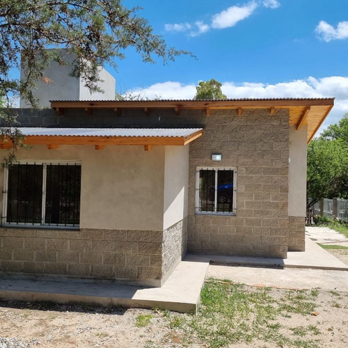 Imagen 17 de 30 de Casa En Venta A Estrenar De 2 Dormitorios C/ Cochera En Cosquín