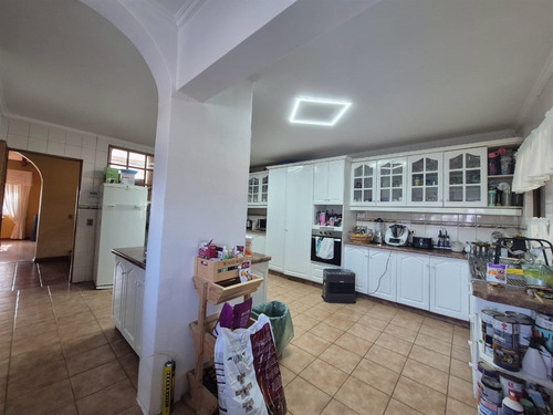Casa En Arriendo De 5 Dorm. Condominio Nogales Machalí