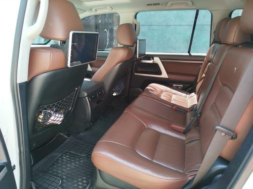 Toyota Land Cruiser 4.5 excalibur lc200 diesel