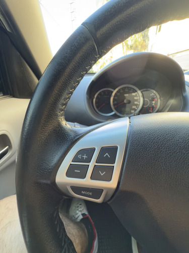 Mitsubishi L200 2.5 Cd 4wd High-power Di-d At5 Cuero