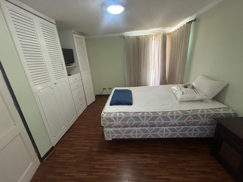 Se Vende Amplia Casa 5 D. 3b. Pedro Aguirre Cerda