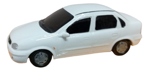 Chevrolet Corsa 4puertas Resina 1:43  Milouhobbies A4742