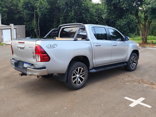 Toyota Hilux 2.8 Tdi Srv Cab. Dupla 4x4 Aut. 4p