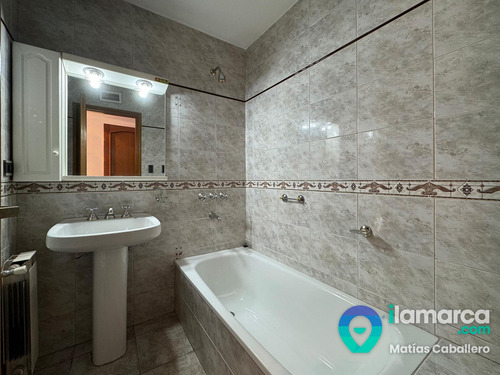 Piso Entero En Nueva Córdoba De 3 Dormitorios En Suite Mas Dep De Servicio 210 M2