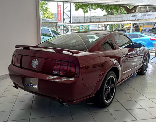 Imagen 6 de 10 de Ford Mustang