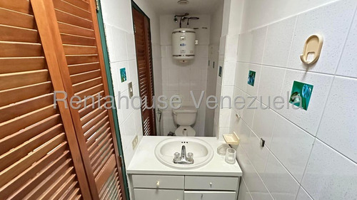 Casa En Alquiler En La Trinidad 25-13364 K.f