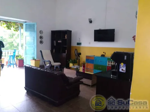 Espectacular Casa Amplia Con Agradables Espacios. Cod. 11669