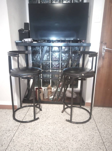 Mueble Bar Con 2 Sillas 