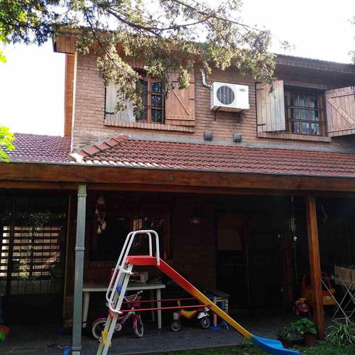 Casa 4 Ambientes. | Pasaje B 2166