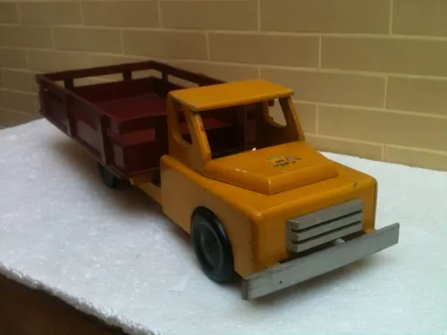 Caminhão carreta grande de brinquedo de madeira