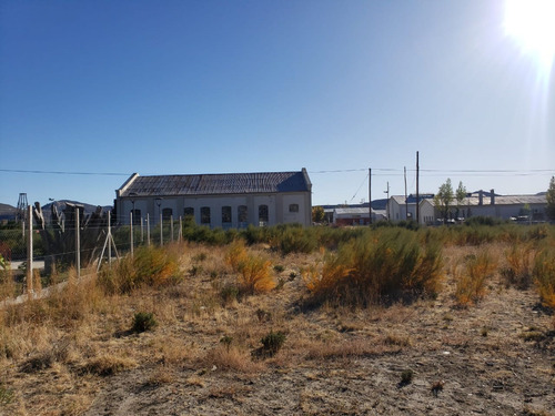 Imagen 9 de 10 de Astra Fracción De 6.000 M2 Con Importante Inmueble