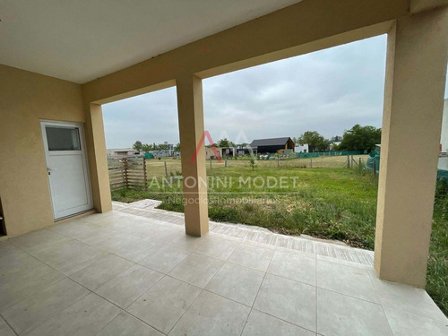 Imagen 14 de 17 de Antonini Modet - Casa En Venta En Santa Elena - Pilar Del Es