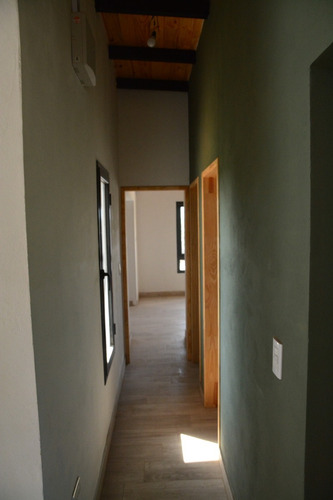 Casa Como Nueva! Con Hermosa Vista! 2 Habitaciones - Oportunidad - Villa Giardino - Córdoba