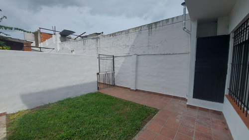 Alquiler - Ph 3 Amb. En San Isidro En Dos Plantas Con Jardín