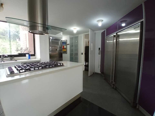 Imagen 20 de 30 de Se Vende Apartamento Actualizado 230 M² 6h/5b/2p Santa Marta