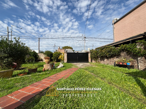 Casa Con Depto 2 Dormitorios Barrio Sarmiento Lujan
