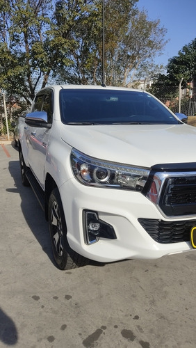 Imagem 2 de 9 de Toyota Hilux 2.8 Srx 50th Anniversary Cab. Dupla 4x4 Tdi