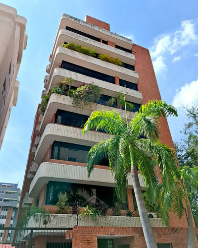 Venta Apartamento Urb. La Soledad, 197mts Exclusivo Maracay Aragua