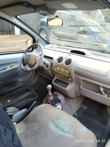 Renault Twingo 1.2 Expression Aa 2000