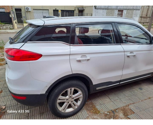 Geely Emgrand X7 Sport 2.0 Drive