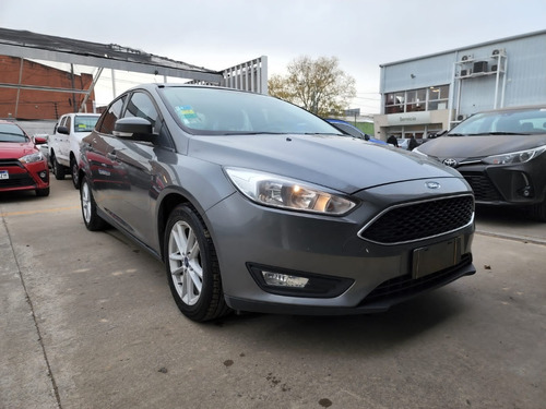 Imagen 3 de 12 de Ford Focus S Sedan 4p Mt 2016 Sarthou