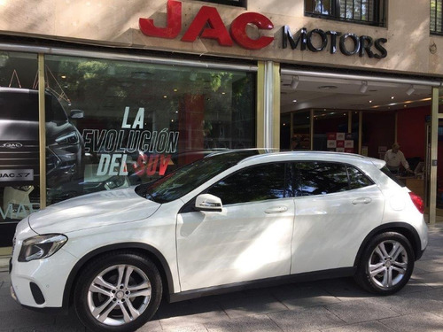 Imagen 1 de 14 de Mercedes Benz Gla 1.6 Urban 156cv