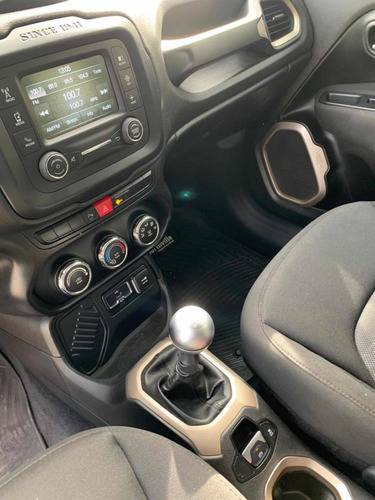 Imagen 12 de 15 de Jeep Renegade 2016 1.8 Sport Plus Automania