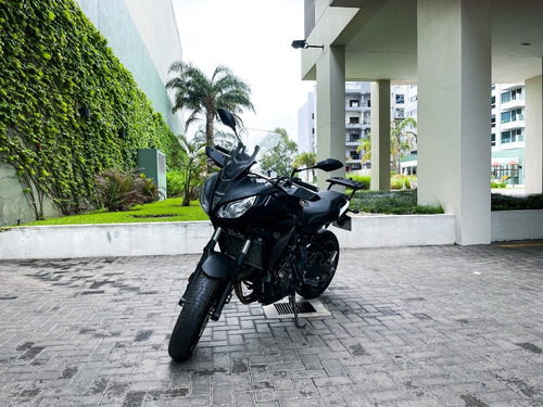 Yamaha Tracer 700 (no Mt 07 Tracer 900) *permuta*