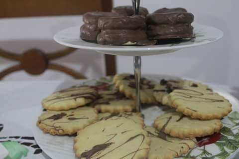 Imagen 2 de 12 de Mesa De Té Buffet A Domicilio