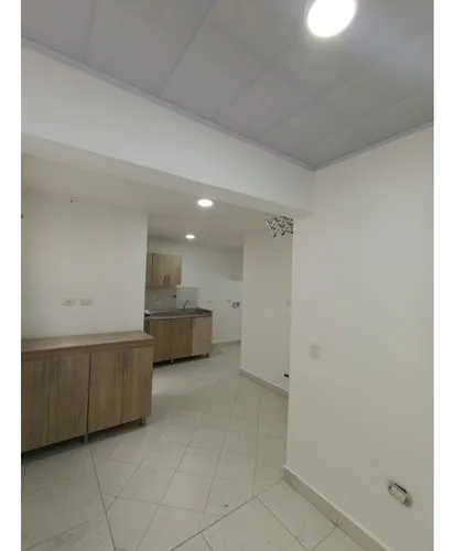 Se Vende Local Comercial/apartaestudio En Bombona