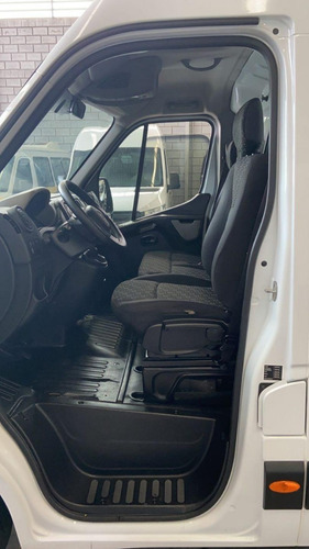 Imagem 3 de 12 de Renault Master Furgão