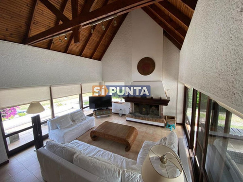Imagen 2 de 30 de Espectacular Casa En Lugano 5 Dormitorios 4 Baños