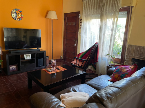 Muy Buen Chale Ubicado En La Mejor Zona De Solymar