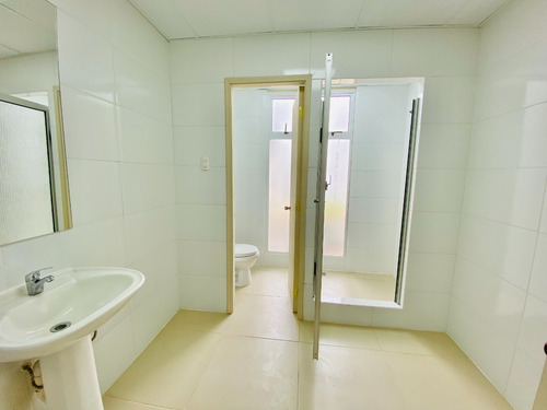 Bodega Nueva, La Mejor Conectividad, 550 M2
