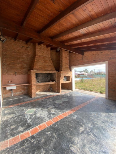 Imagen 6 de 17 de Oportunidad! Casa Quinta Sobre Lote 1000m2. Barrio Los Alamos Excelente Entorno Y Ubicacion