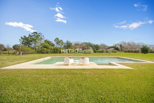 Casa En Venta 5 Dormitorios Cancha De Tenis Y Sauna En Loma Escondida