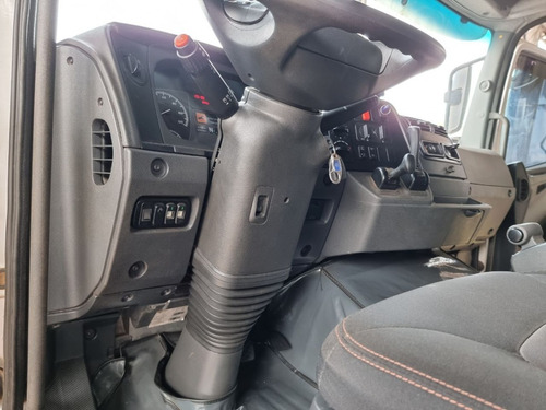 Imagem 6 de 15 de Mercedes-benz Axor 2536 Ano 2019 Com Retarder