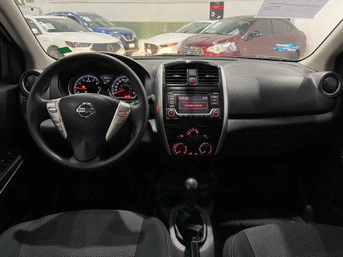 Imagen 10 de 10 de Nissan Versa 2017 4p Advance L4/1.6 Man
