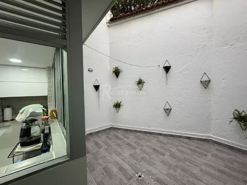 Casa En Arriendo En Loma Del Escobero. Cod A775978