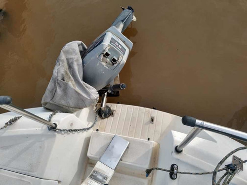 Velero 23 Pies