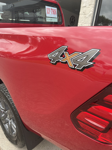 Toyota Hilux Pick-up 2.8 Cd Sr 204cv 4x4 At